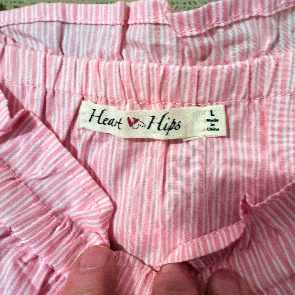 Heart Hips Pink Off-Shoulder Ruffle Blouse - Picture 2 of 11